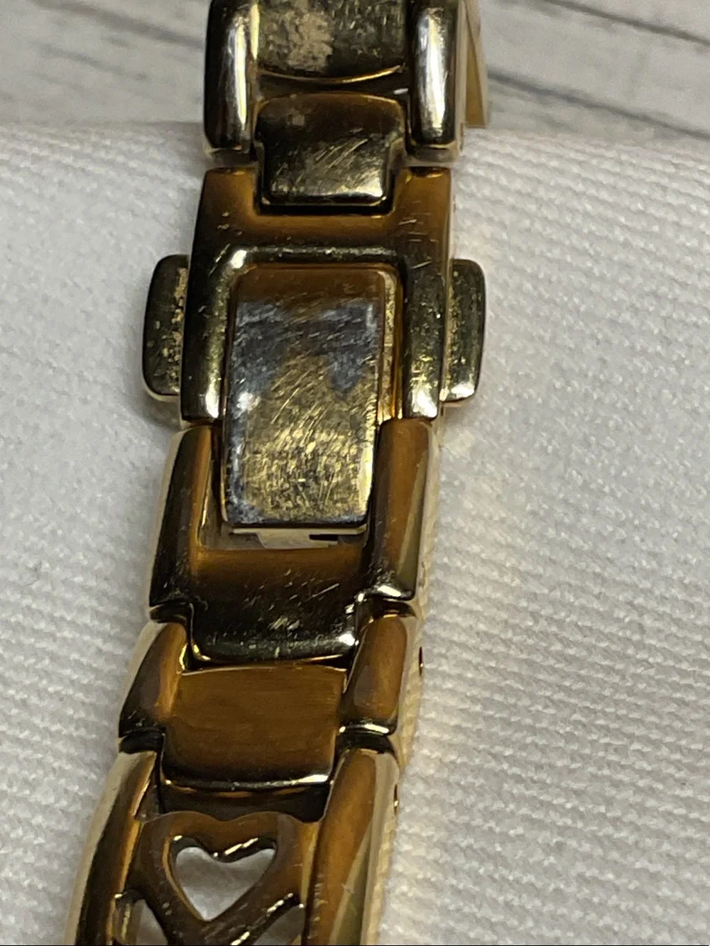 Citizen Eco Drive EG2272-50-D Gold Tone Ladies Watch Heart accent  WORKING